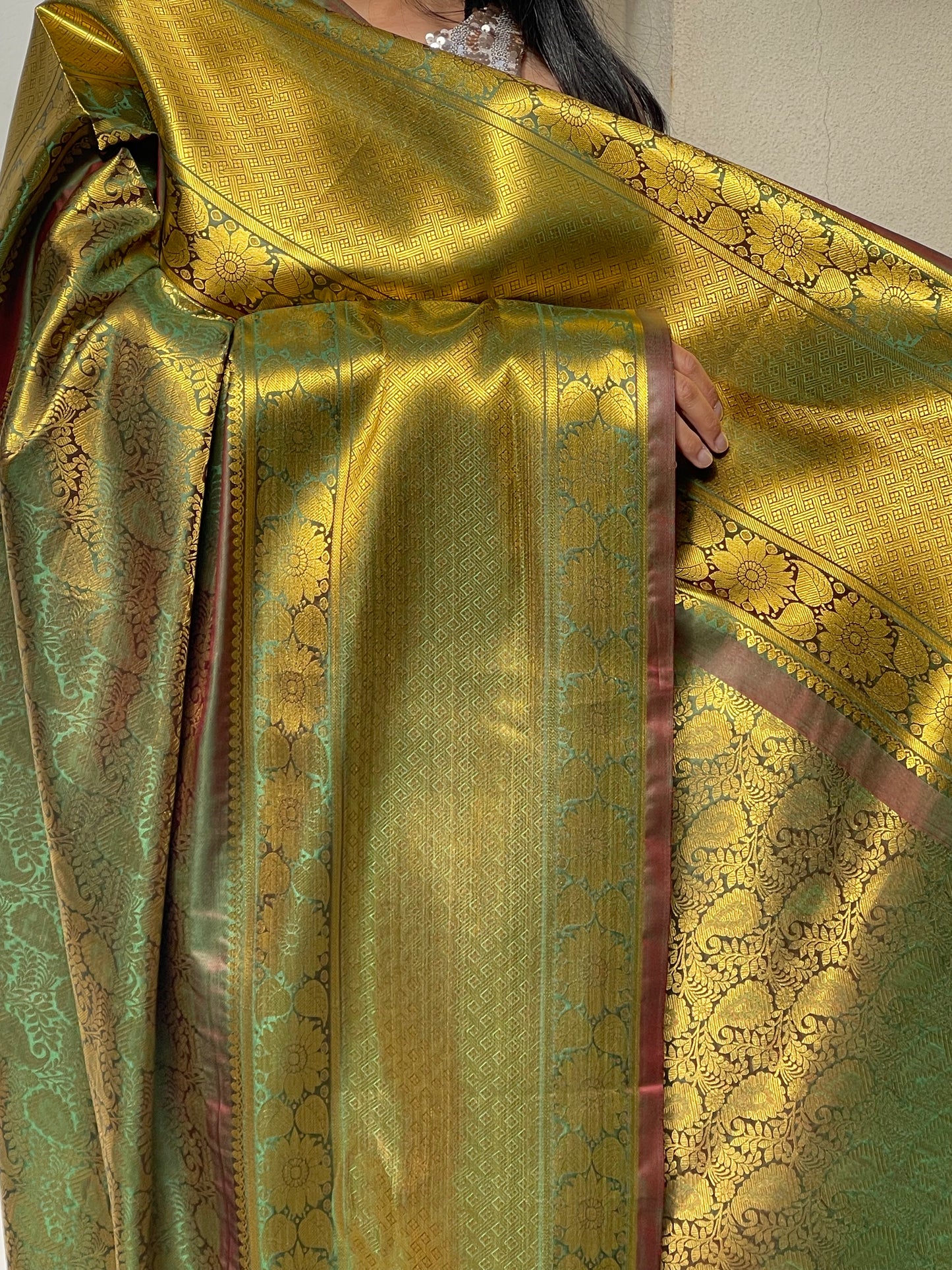 Heart of Gold Brocade Silk Stole